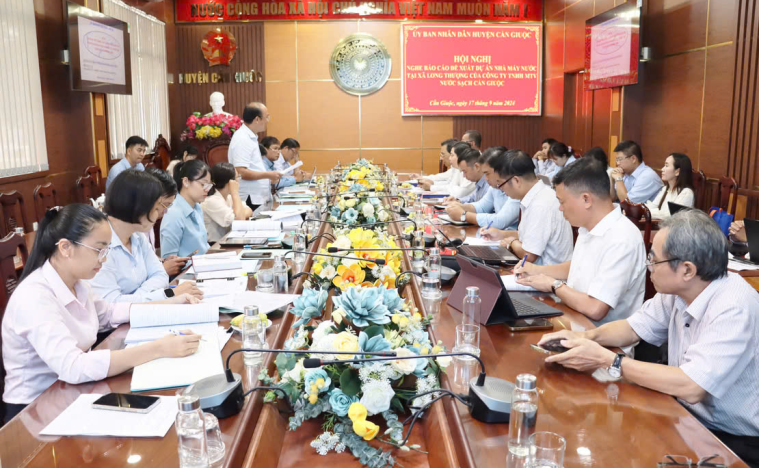 Công ty CP CA Water và công ty thành viên (Công ty TNHH MTV Nước Sạch Cần Giuộc) tham gia hội nghị về việc báo cáo đề xuất dự án nhà máy nước tại xã Long Thượng, huyện Cần Giuộc, tỉnh Long An