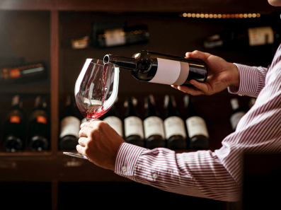 Lưu Ý Khi Decant Cho Từng Dòng Rượu Vang Khác Nhau